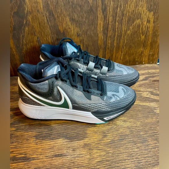 Nike Kyrie 8 Black/Mercury Grey-white Men's 9.5 band New. DJ6017-001